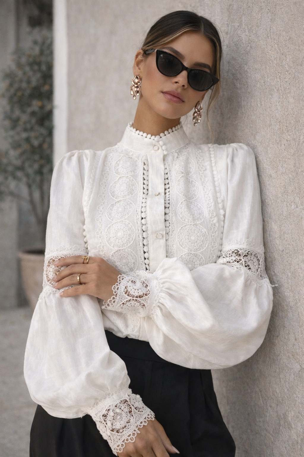 Blusa blanca de encaje