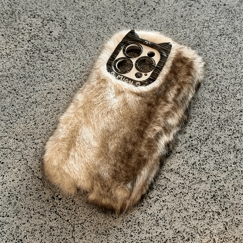 Funda peluda para iPhone