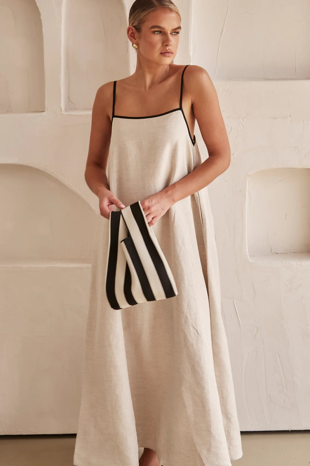 Aura  Vestido con tirantes