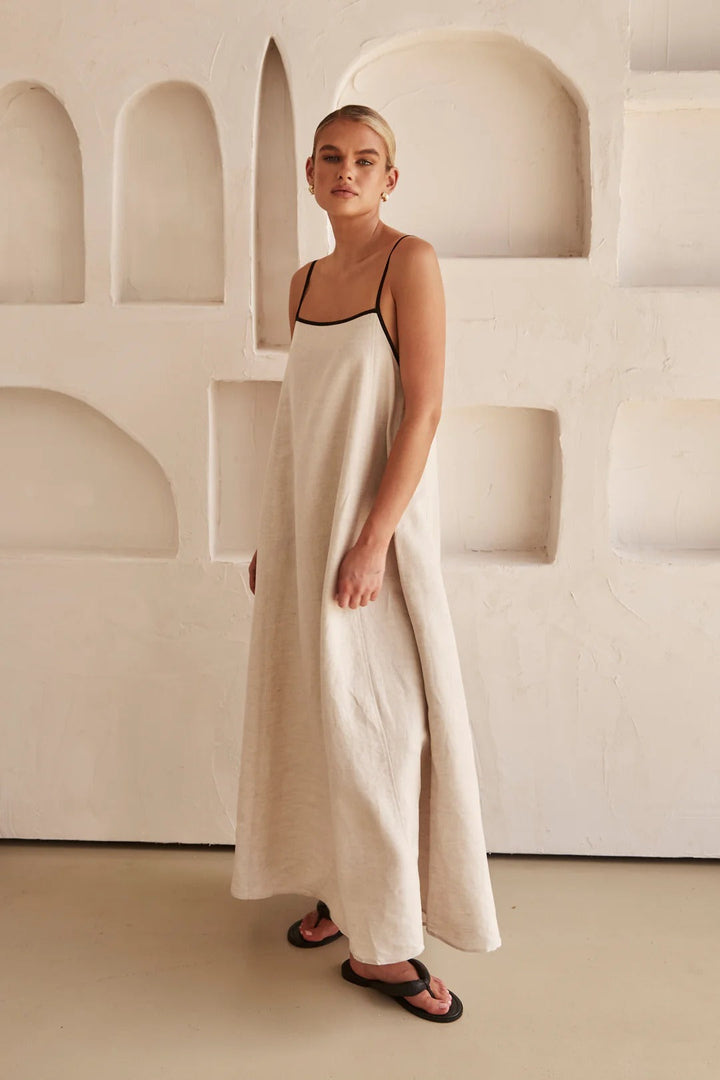 Aura  Vestido con tirantes