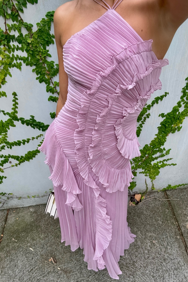 Serephina Vestido Elegante con Volantes