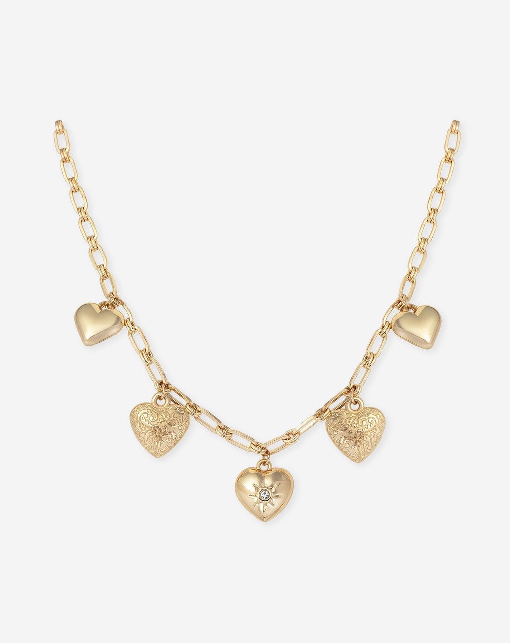 Collar con colgante en forma de corazón