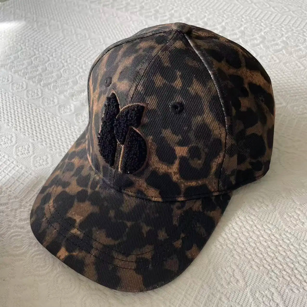 Gorra unisex de algodón con estampado de leopardo