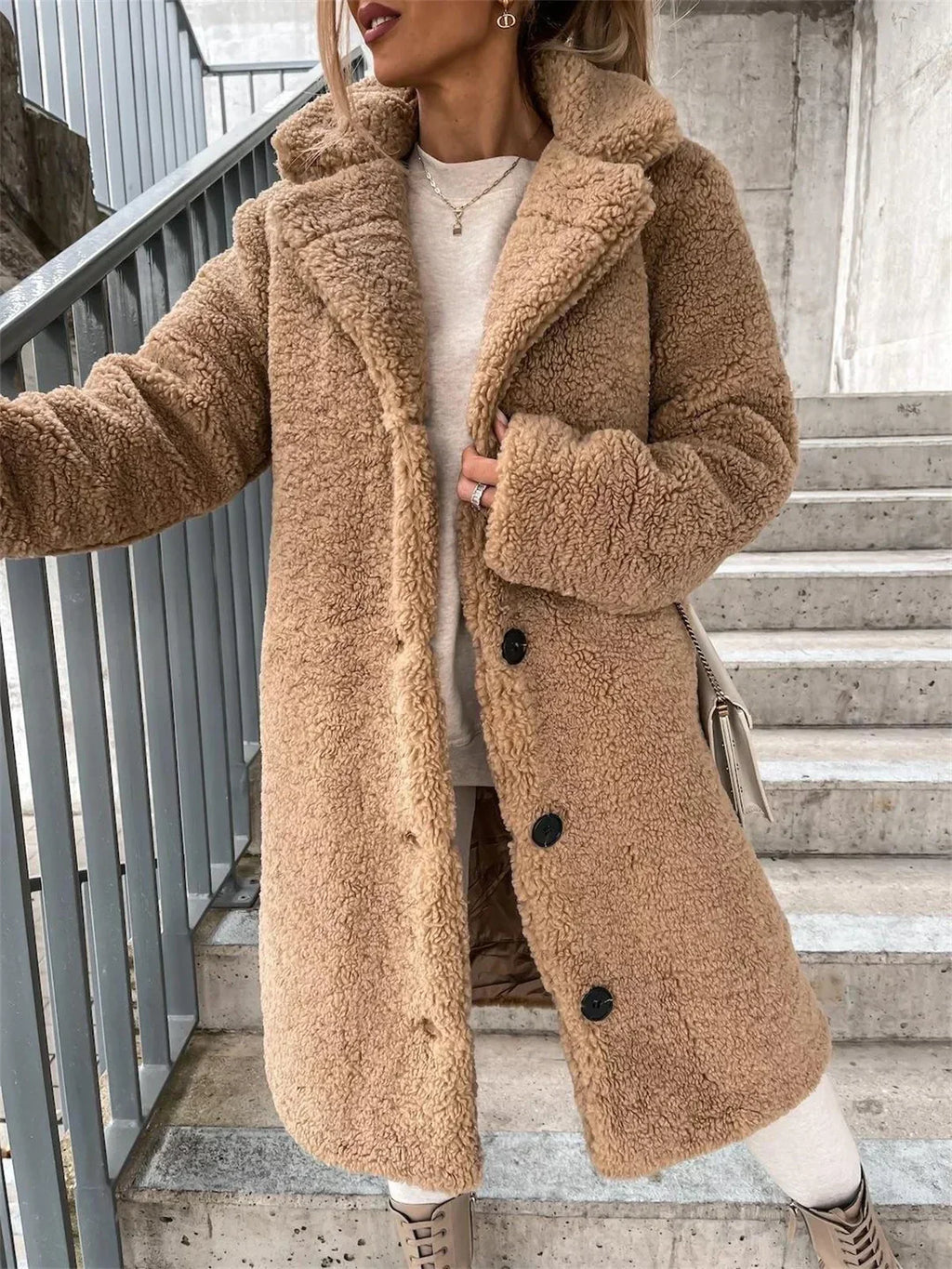 JESSICA | Abrigo de Peluche Teddy Acogedor