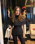 Top negro de cuello alto con capucha para mujer
