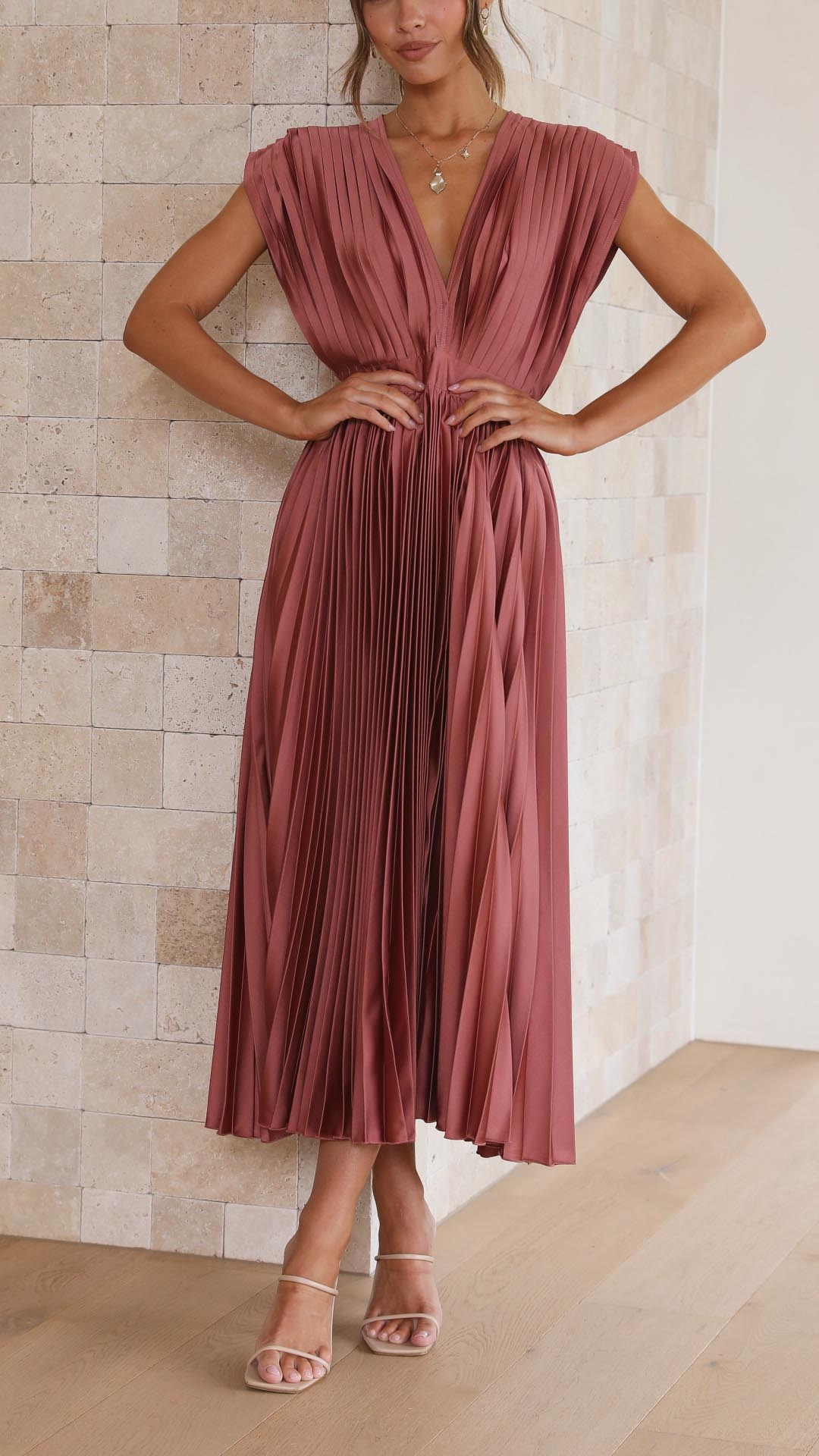Isla Elegante Vestido Plisado