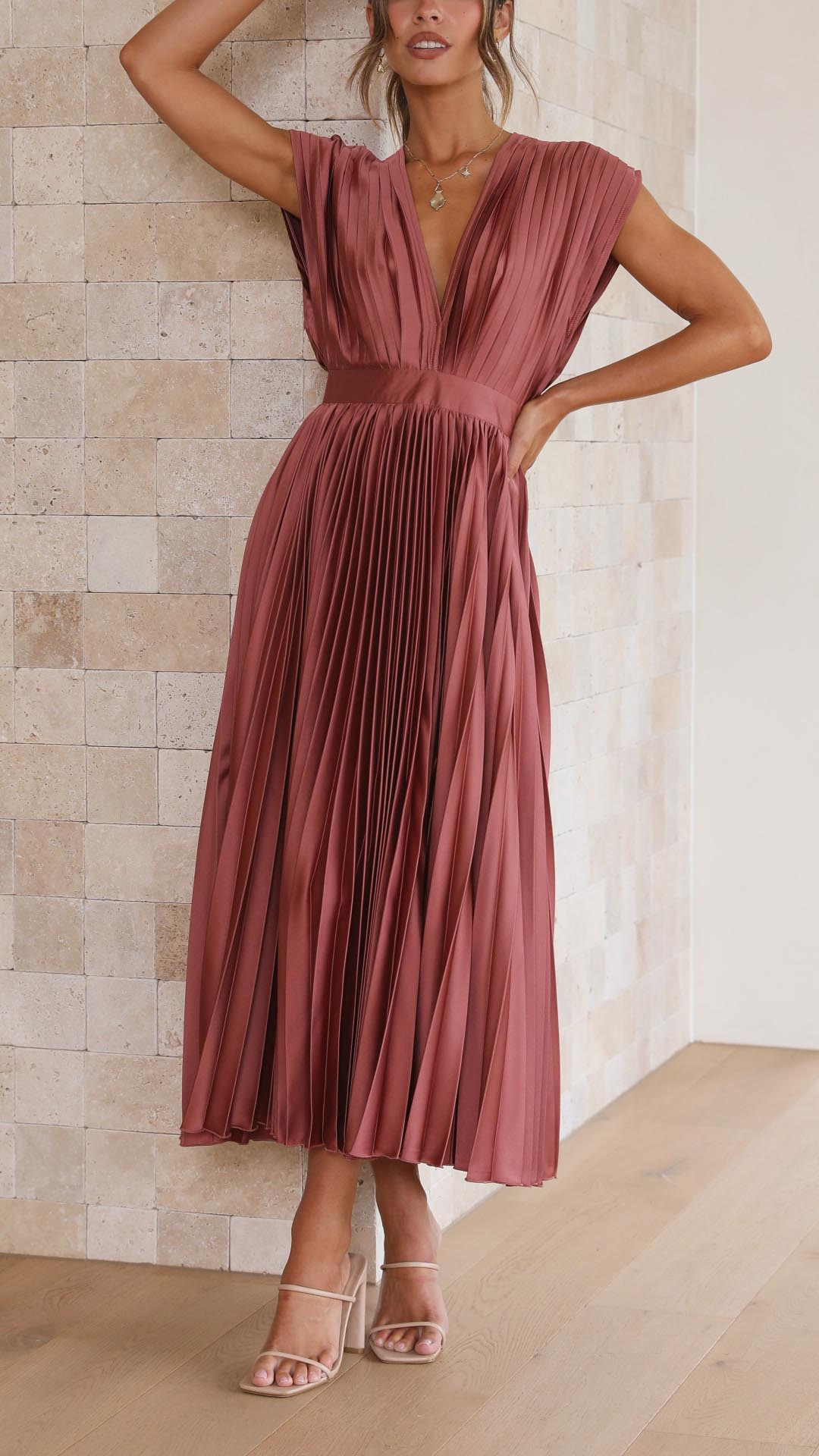 Isla Elegante Vestido Plisado