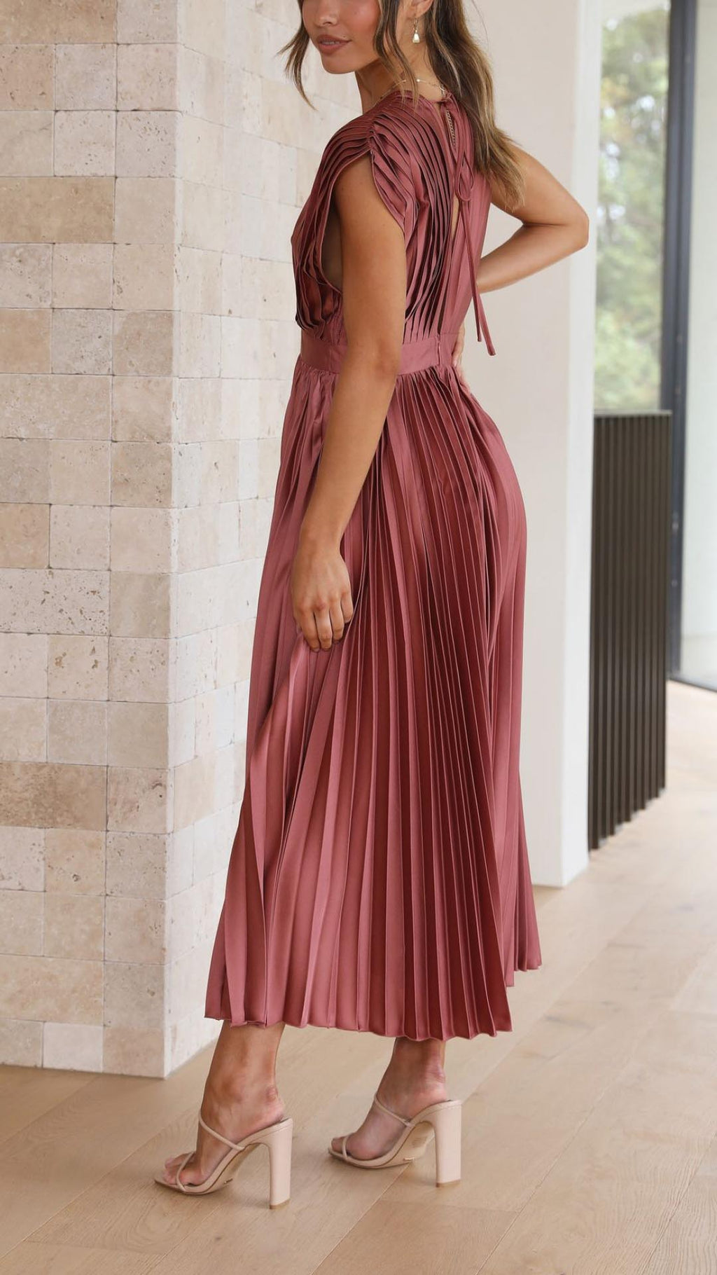Isla Elegante Vestido Plisado