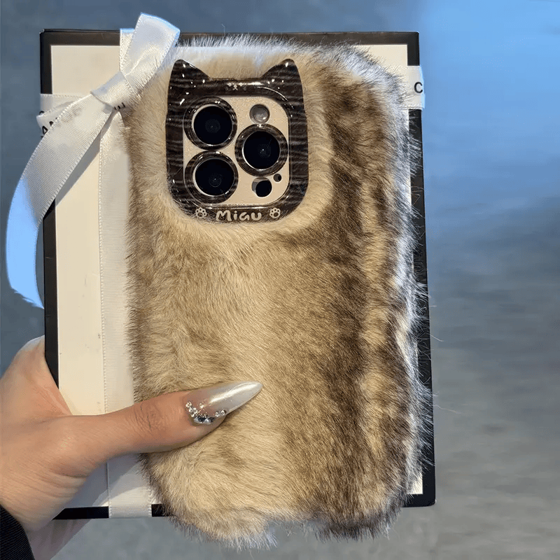 Funda peluda para iPhone