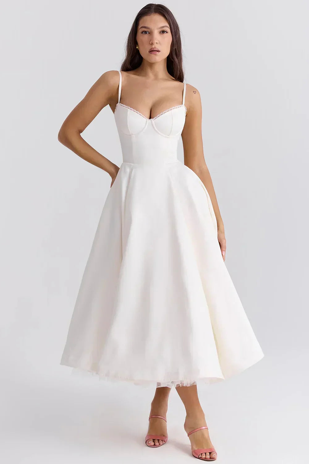 Arielle Vestido Midi Elegante