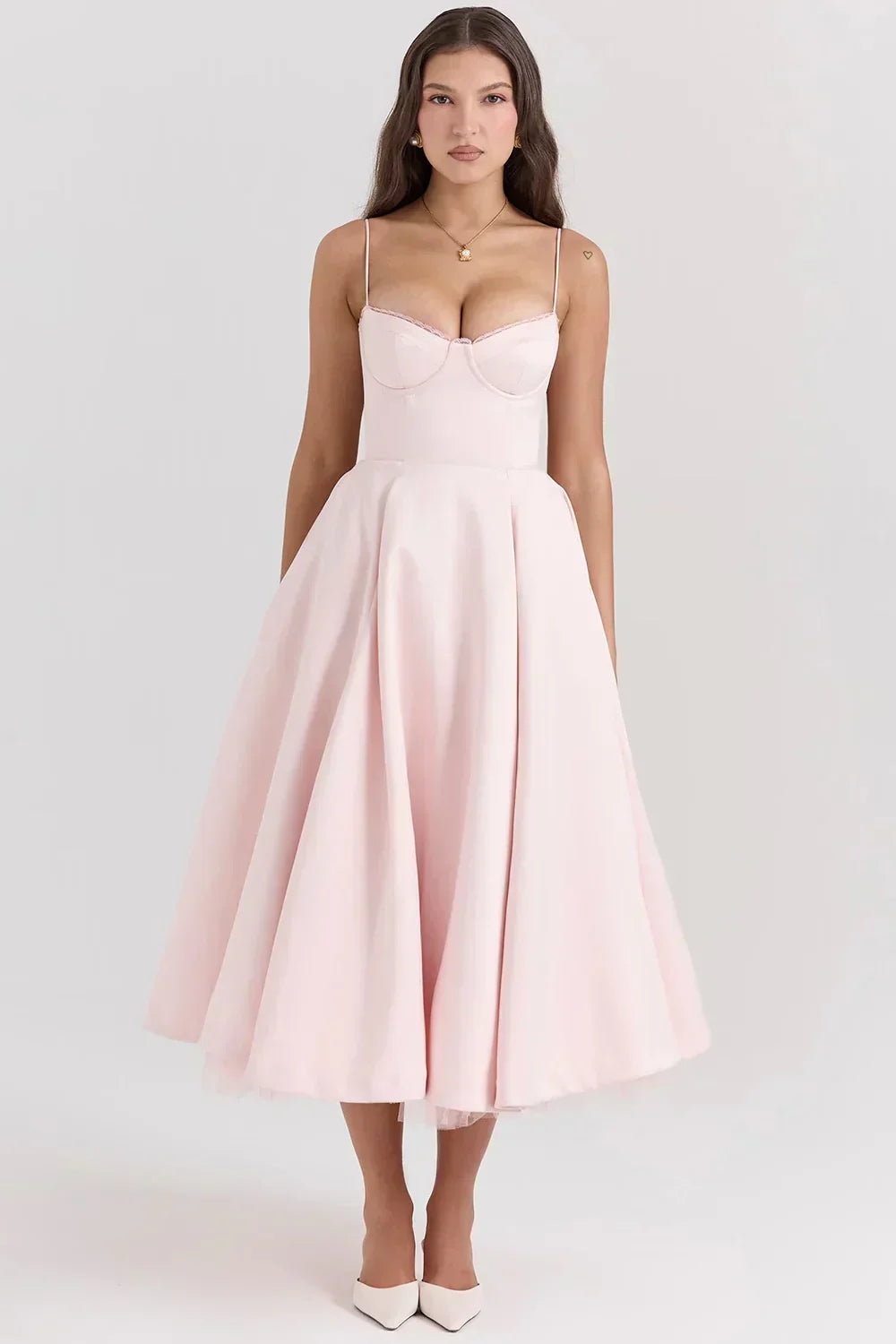 Arielle Vestido Midi Elegante