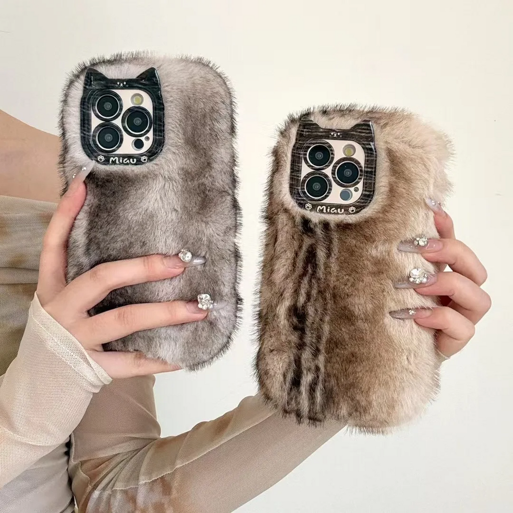 Funda peluda para iPhone
