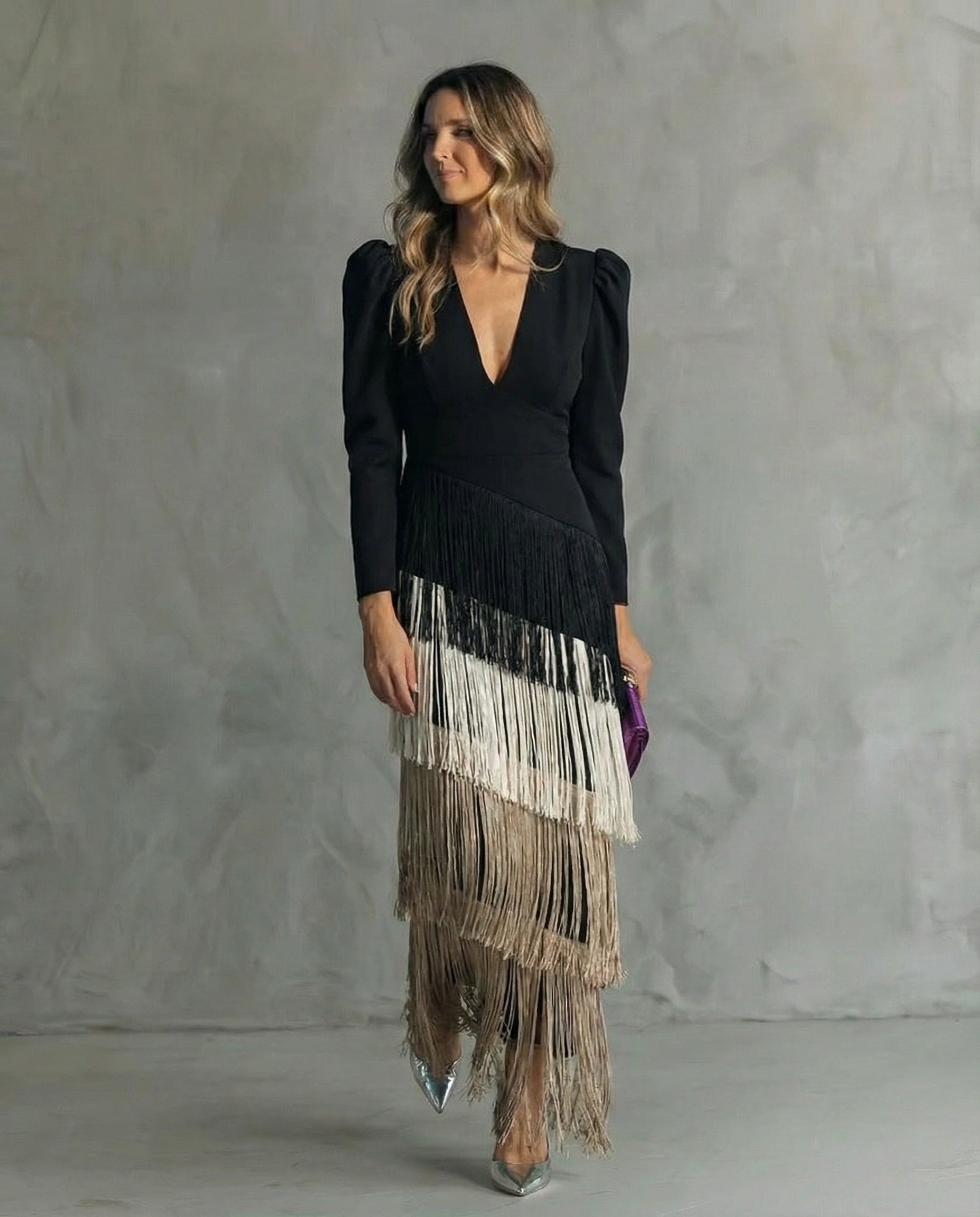 Chiara Vestido elegante con mangas de flecos