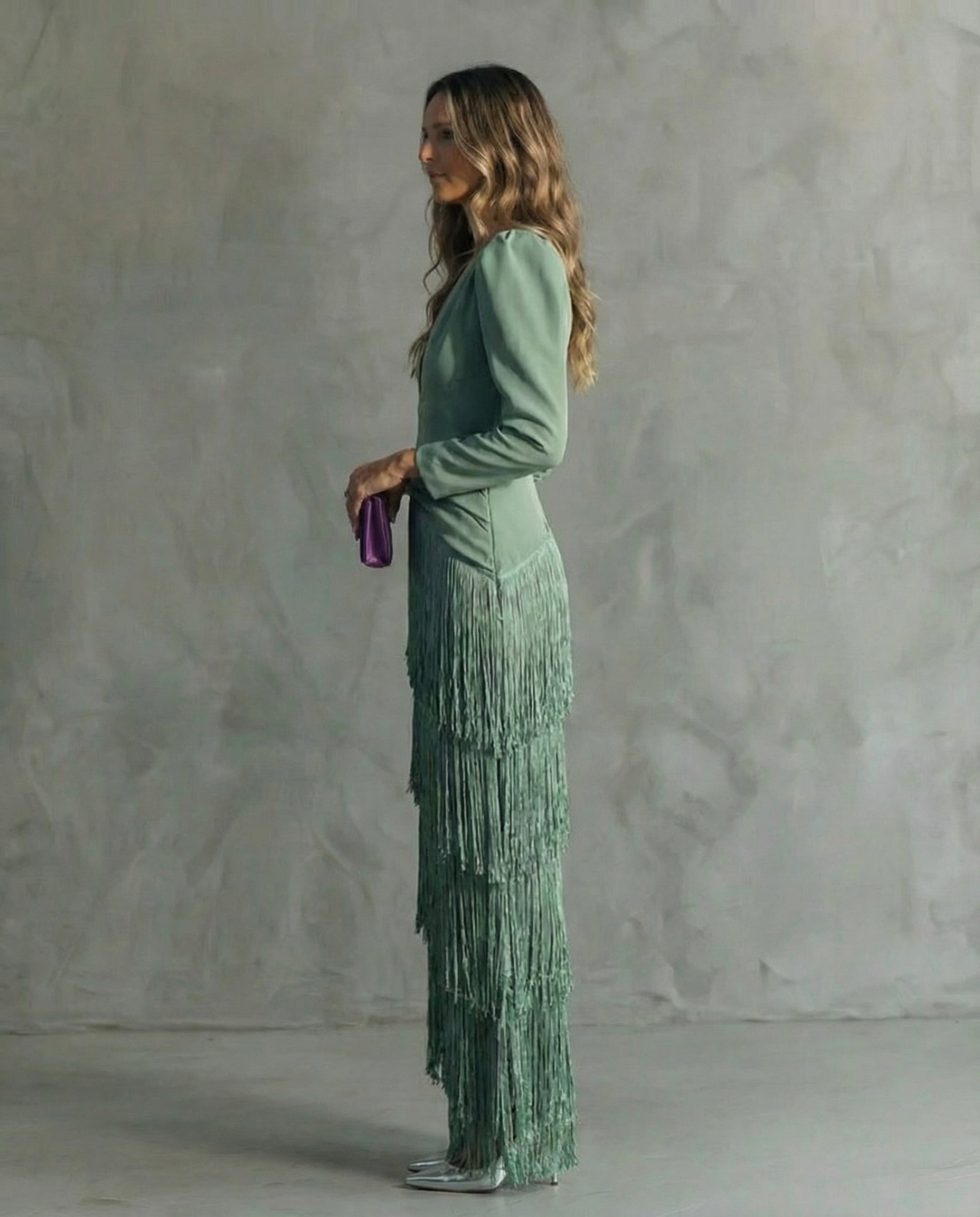 Chiara Vestido elegante con mangas de flecos