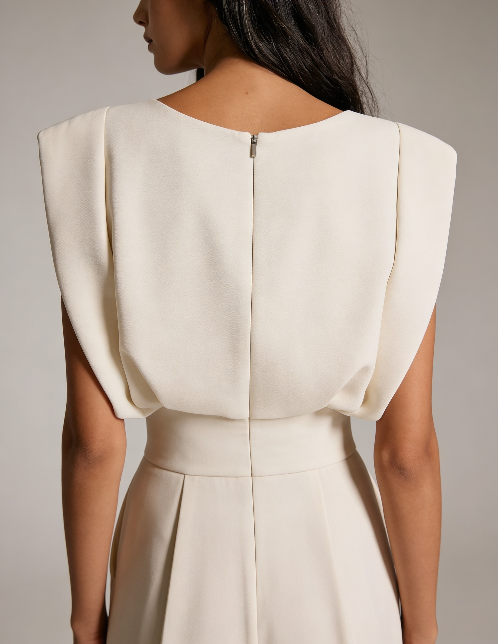 Loren™ Mono con cintura definida